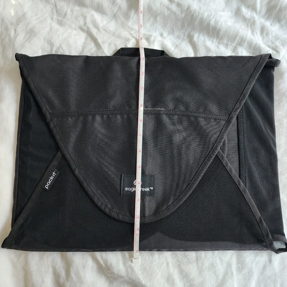 Gently Used Eagle Creek Pack It Garment Folder